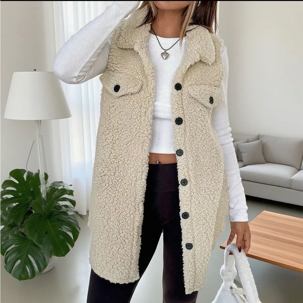 Women's Cream Sherpa Vest